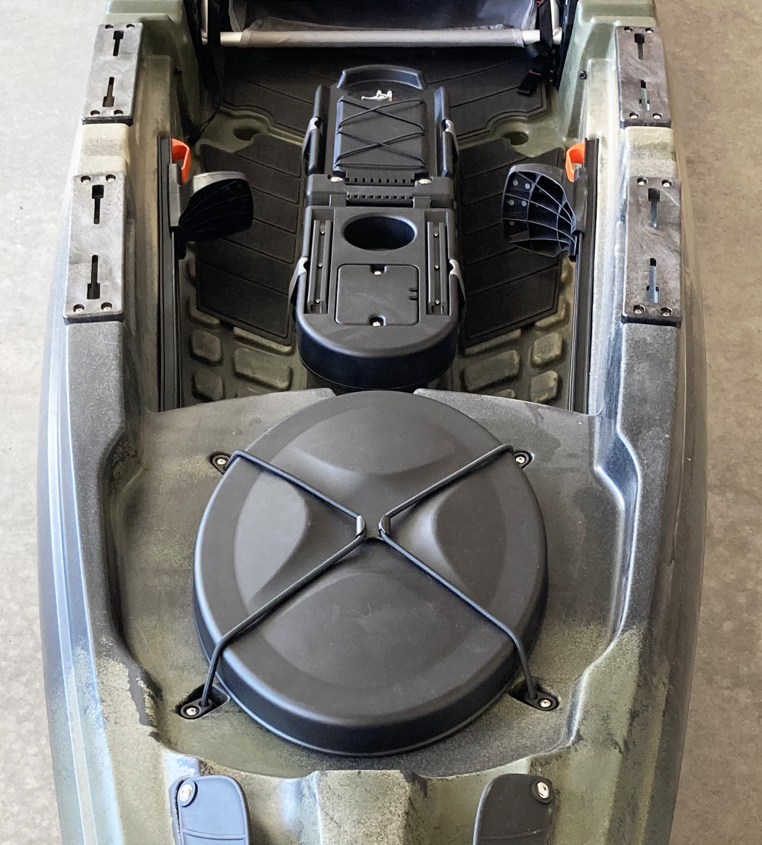 2022 Old Town Canoes and Kayaks Sportsman BigWater 132 - Photo 8